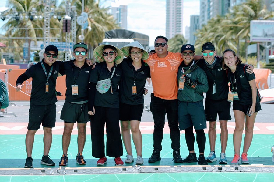 Những người hùng thầm lặng tạo nên sự thành công của Manulife Danang International Marathon Những người hùng thầm lặng tạo nên sự thành công của Manulife Danang International Marathon